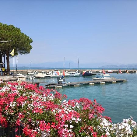 Home La Rosa Del Garda Peschiera del Garda Exterior photo